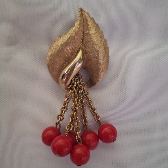 Vintage Jewelry - VTG Cha Cha Brushed Gold Leaf Red Beaded Brooch Pin with Chain Detail 70s Style